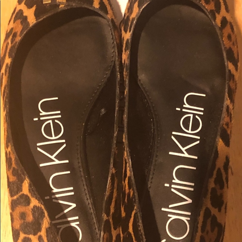 CALVIN KLEIN FLATS EXCELLENT CONDITION NO SCUFFS - Picture 3 of 6